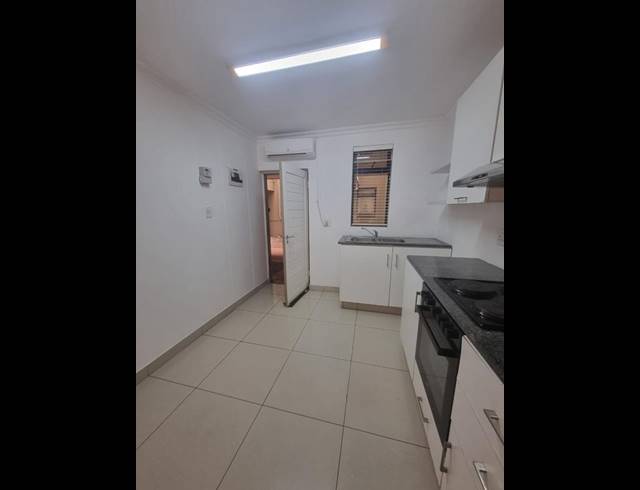 2 BEDROOM PROPERTY TO RENT IN UMHLANGA RIDGE